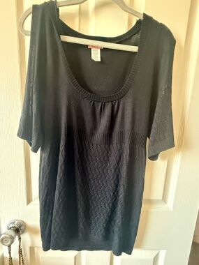 Adoré Knit Black Short Sleeve Scoop Neck Eyelet Knit Top Sweater Large